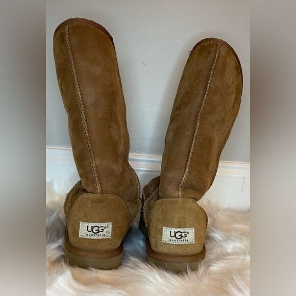UGG Suede Boots Size 7 - Picture 7 of 15